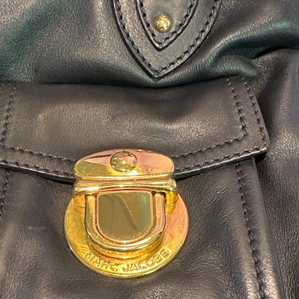 Marc Jacobs Black Leather Shoulder Bag with Gold Hardware - Picture 10 of 10